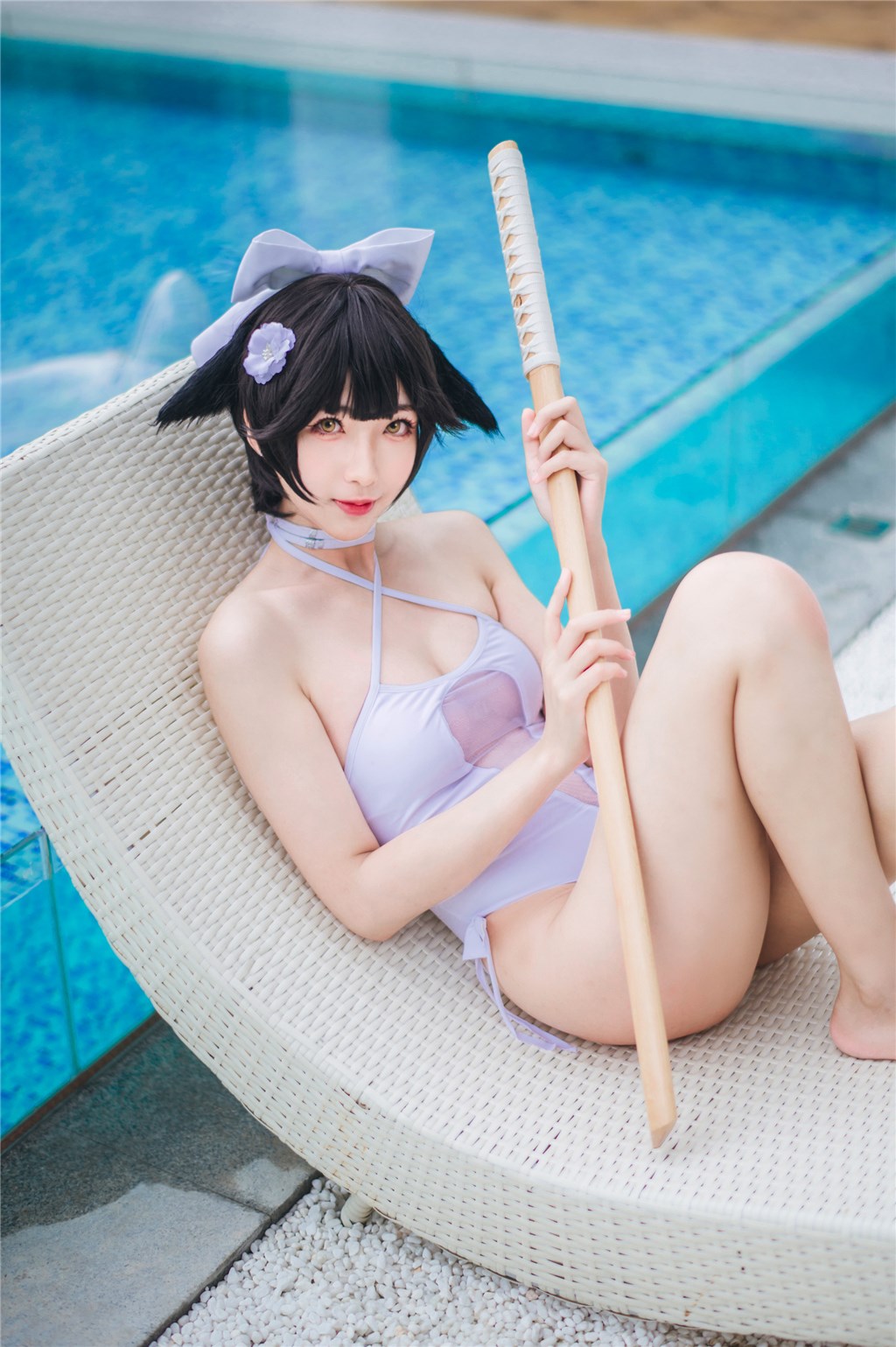 海角社区爆料：沙滩夜宴上，明星间的微妙举动引发网友无限猜测